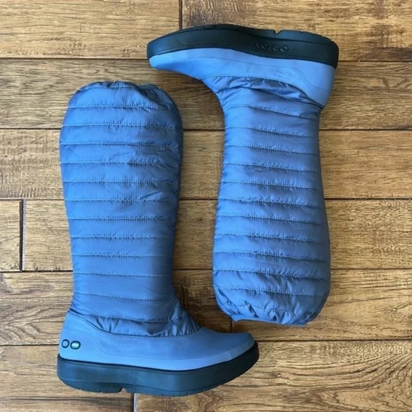 Oofos Oomg Boots Tall Quilted Recovery Pull On Comfort Purple Blue Womens Size 9 - Picture 1 of 11